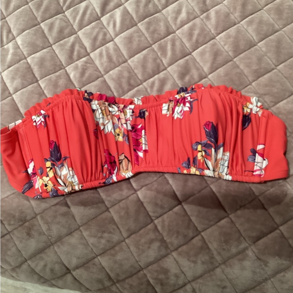 Kona Sol Bandeau Bikini Top medium